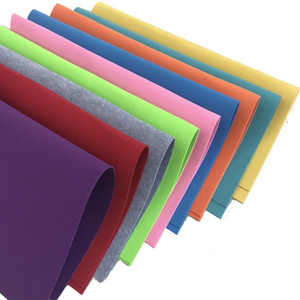 Customized color soft recyclable nonwoven 100% polyester felt Needle-punched pp spunbond nonwoven fabric