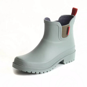 Wholesale unisex rubber high heel waterproof boots high quality durability rubber sole pvc upper rain boots