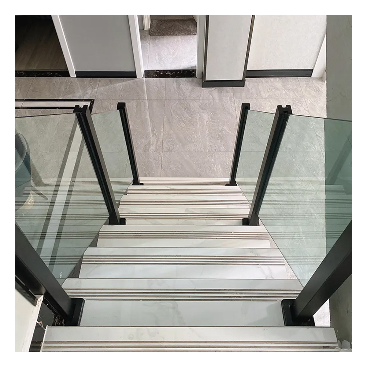 X-KPR New Design Wholesale plexiglass railing outdoor stair railing design balcony glass railing