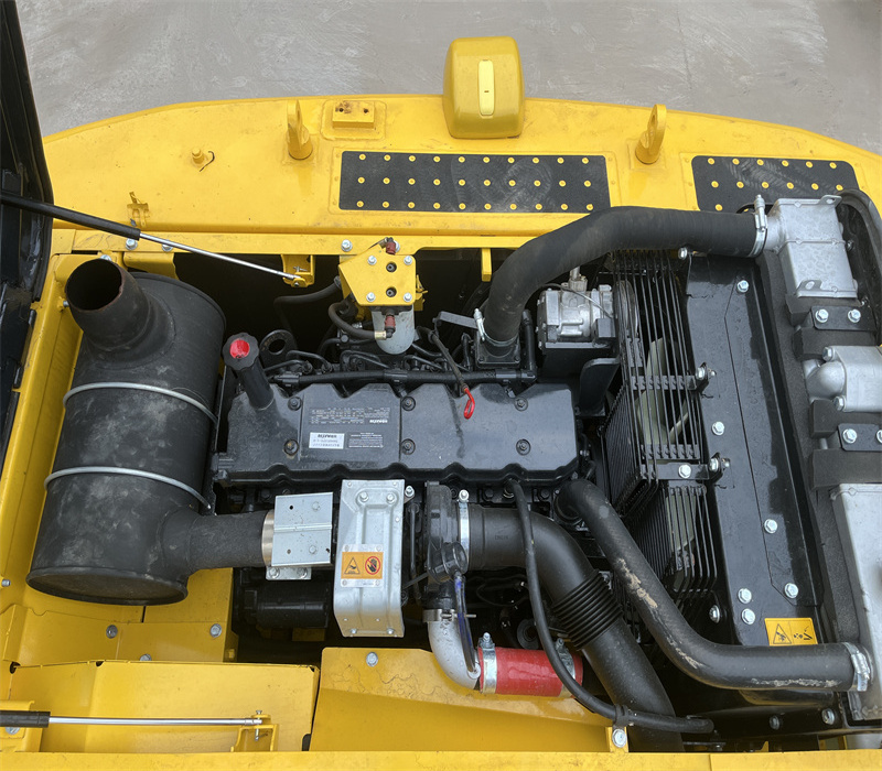 Komatsu pc200 Excavator/Japan Used 20 ton Komatsu 200 PC200-8 PC200-7 PC200-6 Excavator at Low Price Sale