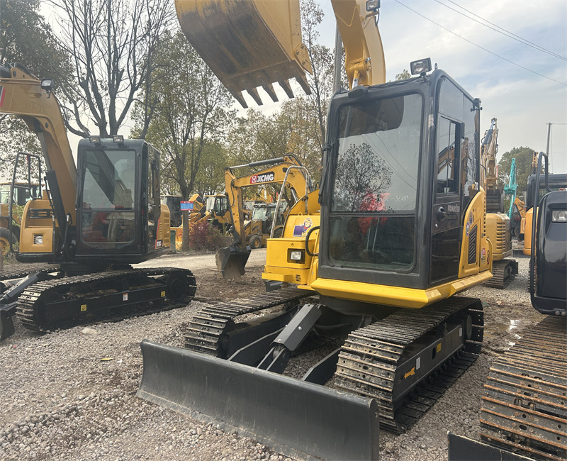 2022 Imported low hours Komatsu 70-8 Excavator Used Crawler Excavator PC70-8 7 Ton Mini Komatsu excavators for Sale