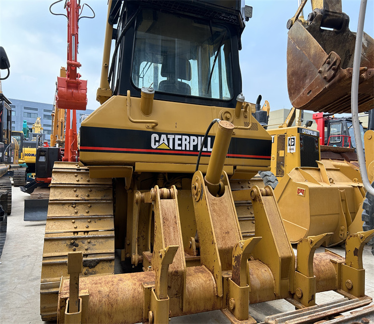 Japan Used Caterpillar D5 Bulldozer Series Cat D5M D5H D5G D5K Dozer with Winch at Low Price Sale