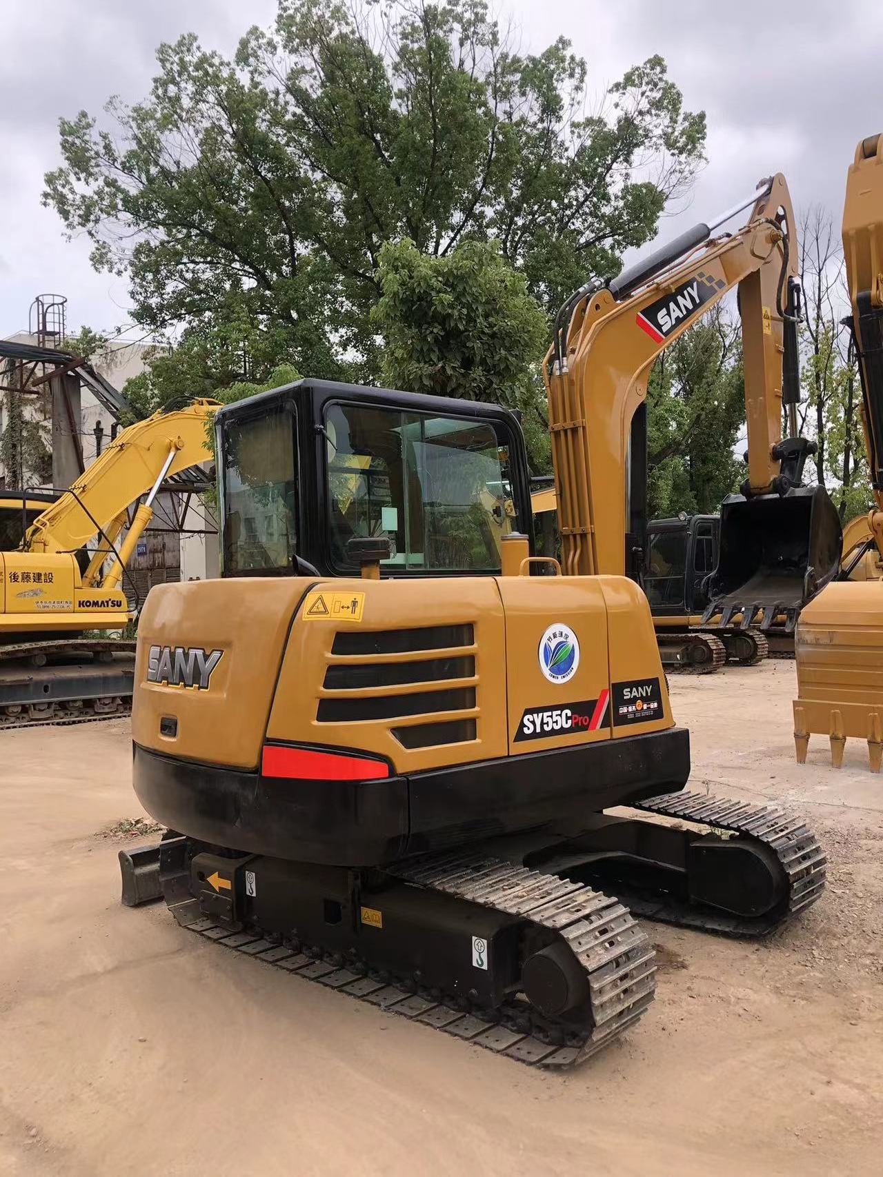 China made Sany sy55 mini crawler excavator, 2021 model 95% new 5ton sany 55 with rubber chain