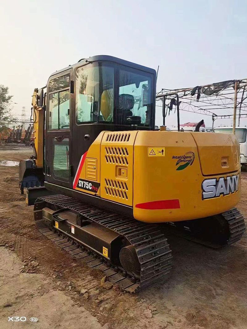 New sany sy75c  90% new mini high quality good condition excavator