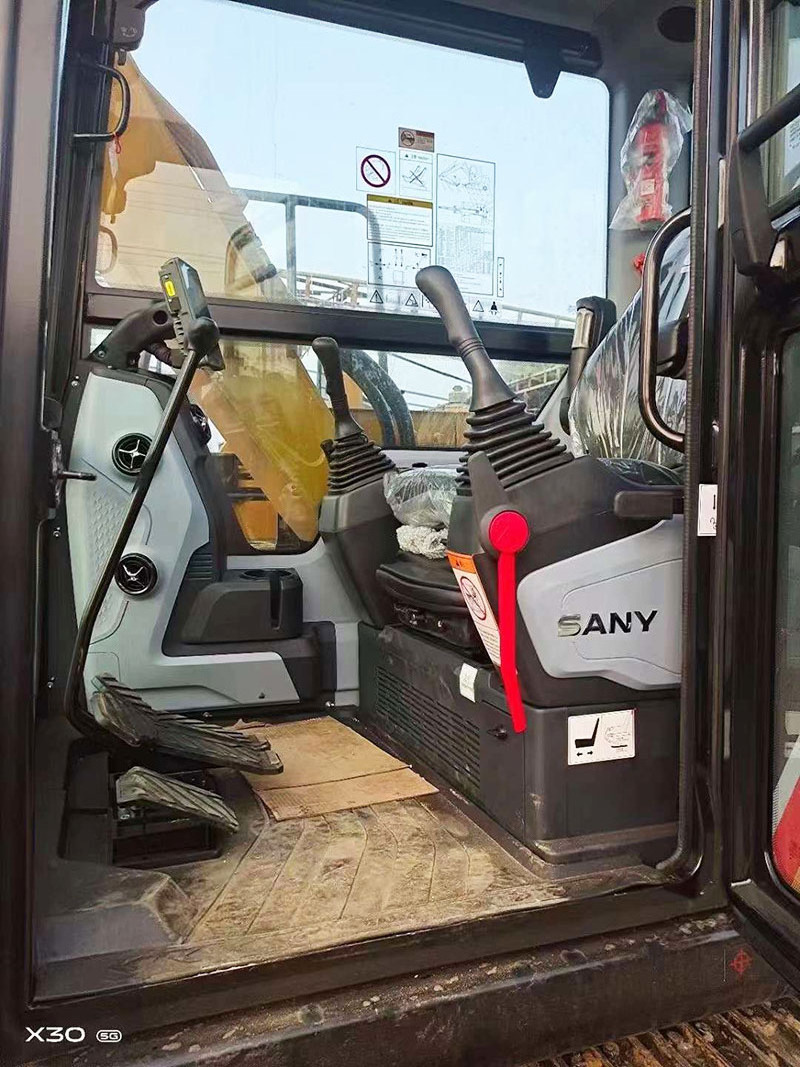 New sany sy75c  90% new mini high quality good condition excavator