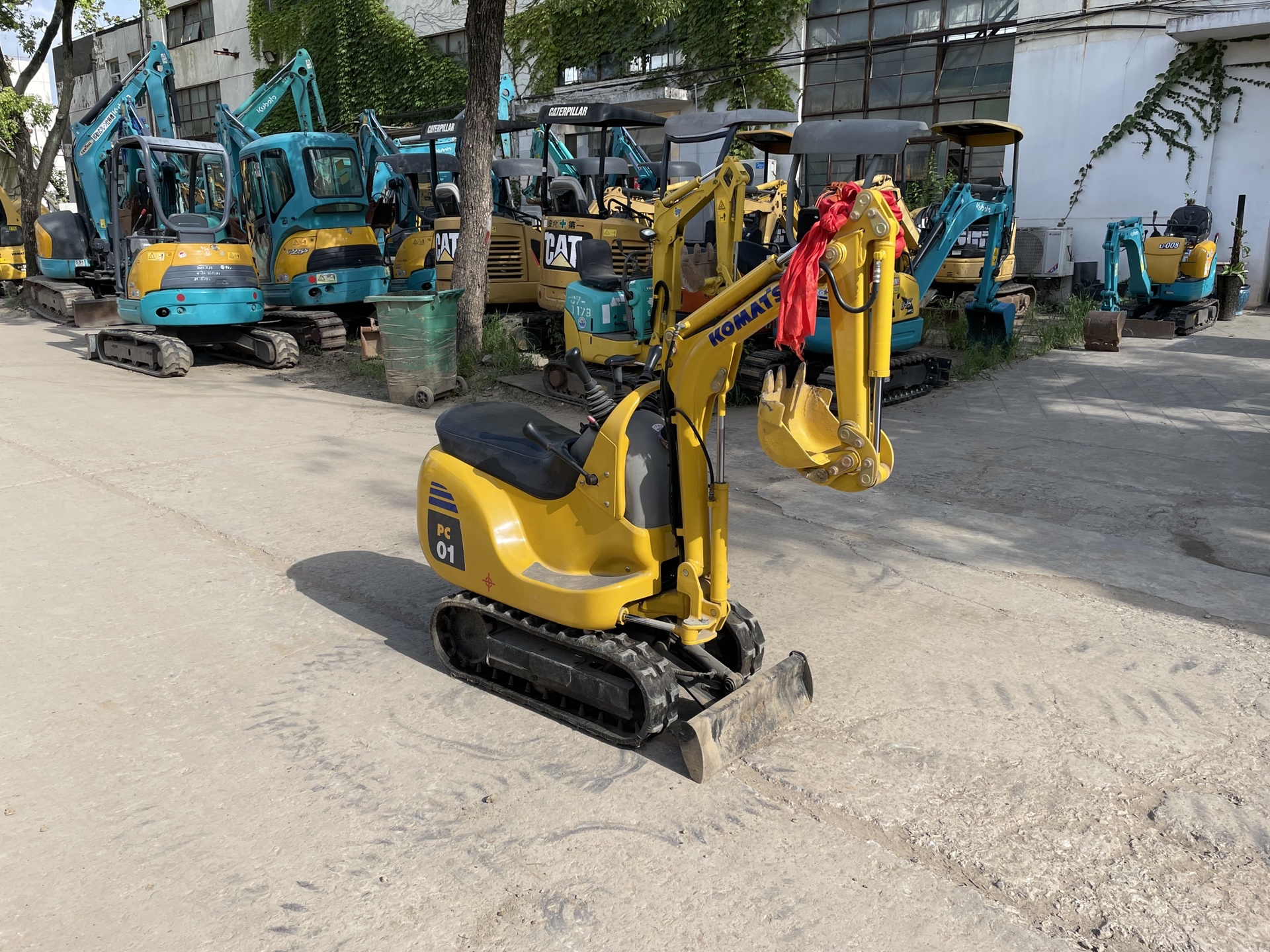 Used Engineering & Construction Machinery used mini excavadora komatsu pc01 excavator 1ton