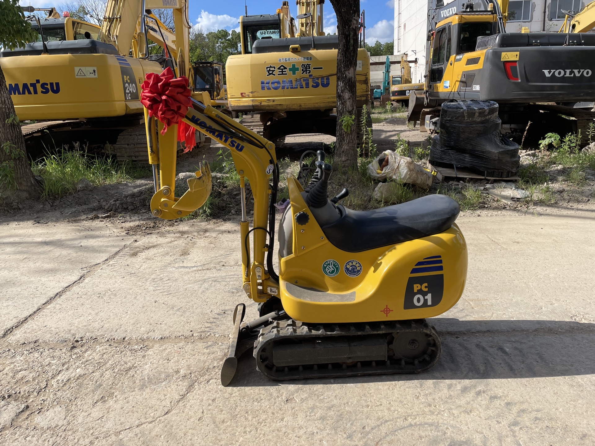 Used Engineering & Construction Machinery used mini excavadora komatsu pc01 excavator 1ton