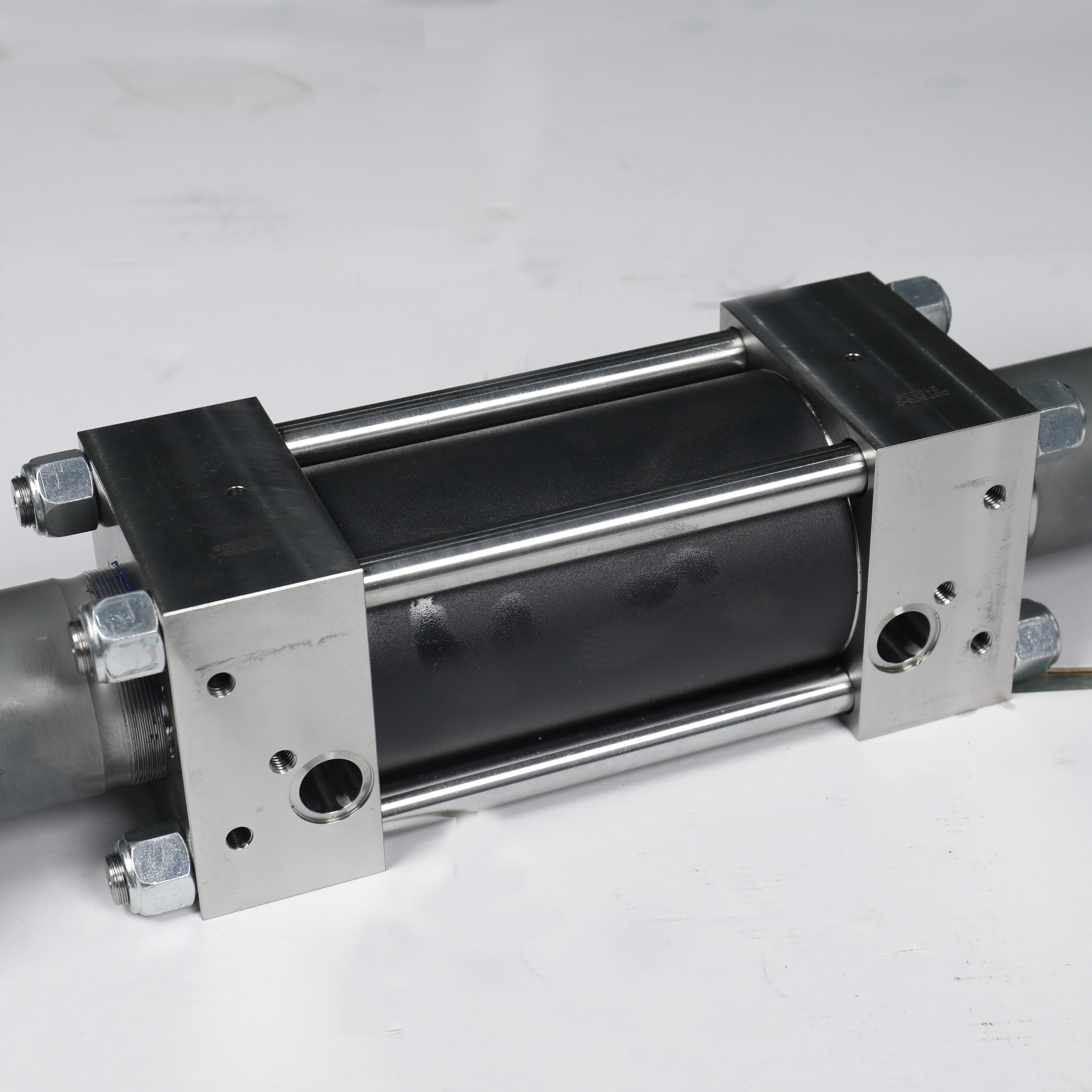 Pierre quality cheap intensifier pump of waterjet  pump for CNC water jet cutting machine  price