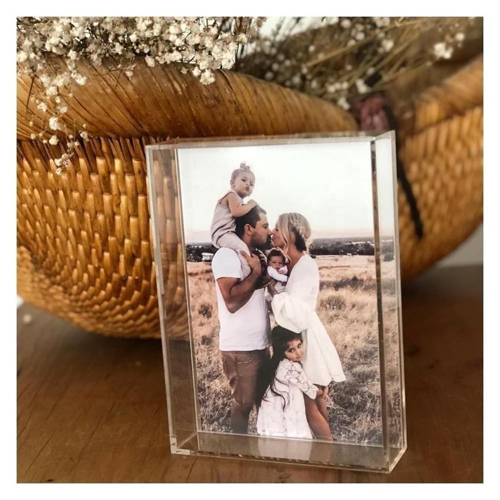 Wholesale Custom Rectangular Clear Acrylic Shadow Box Frame Acrylic Wedding Photo Frame