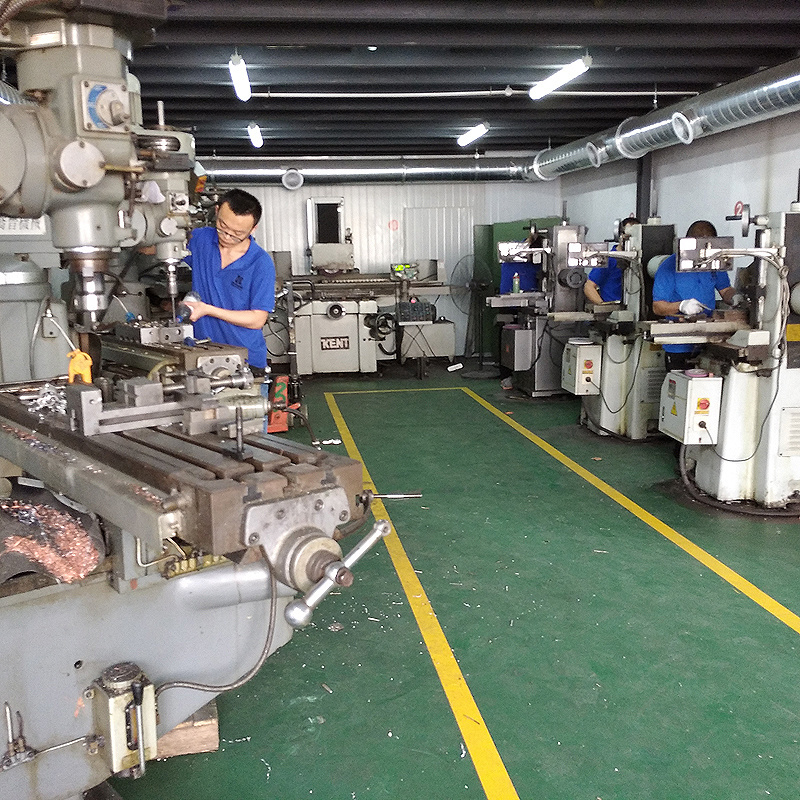 Pvc /pp plastic injection moulding design factory mould/mould injection maker