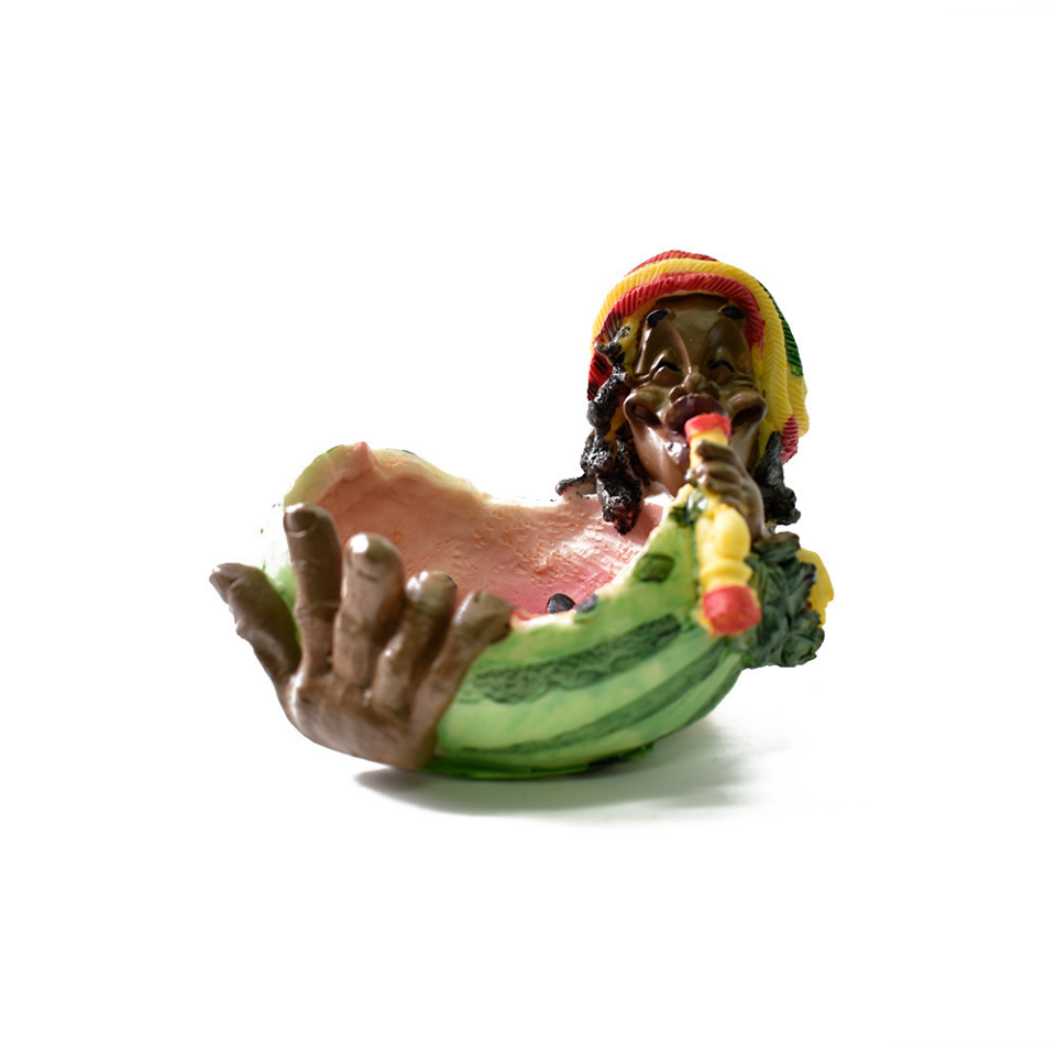 Wholesale Super Large Outdoor Stand Resin Bob Ashtray Resin Rasta Jamaican Big Ashtrays