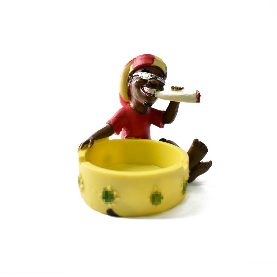 Wholesale Super Large Outdoor Stand Resin Bob Ashtray Resin Rasta Jamaican Big Ashtrays