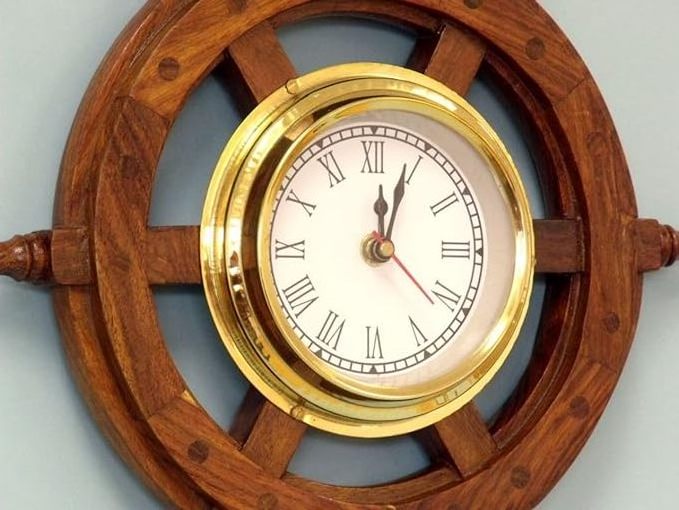 Wholesale Deluxe Class Wood and Brass Ship Wheel Clock  Decorative Ship Steering Wheel   Nautical Home Decorating