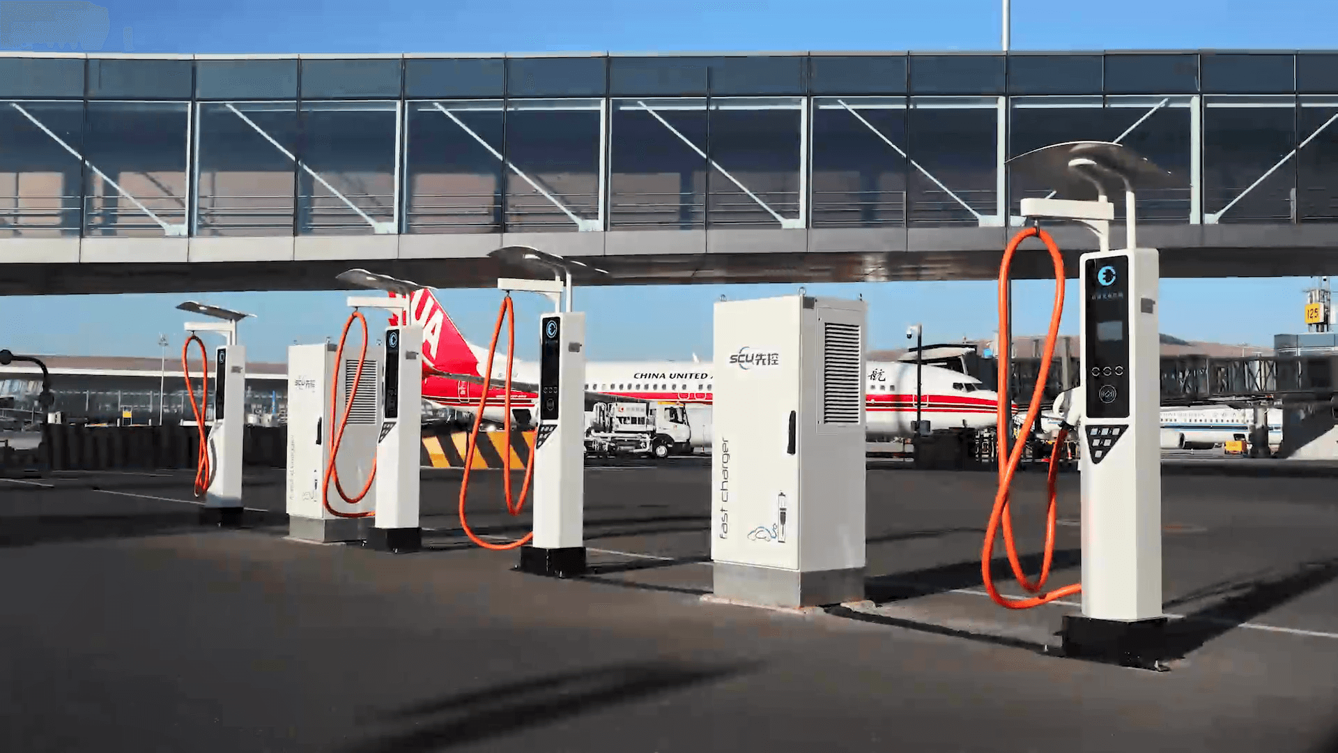 SCU 240kw electric car charging station Outdoor-Applicable with OCPP1.6J Protocol IP54 Protection Rating