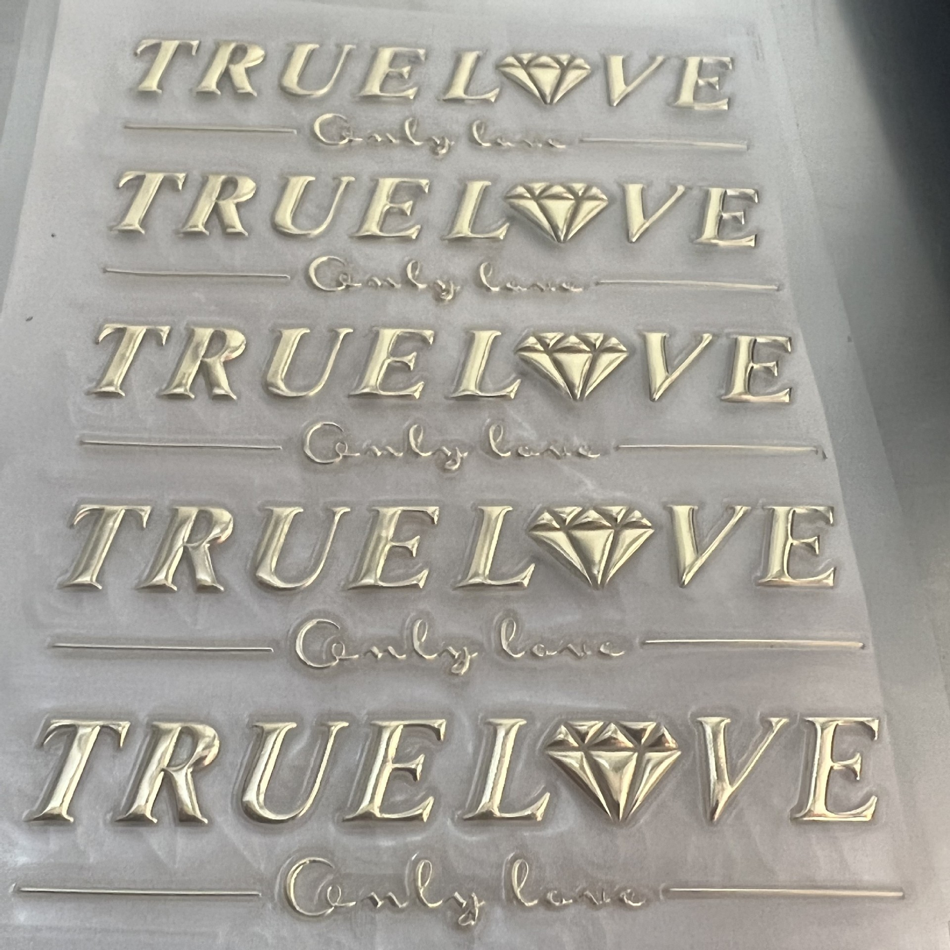 Custom logo 3d tpu thick heat transfer vinyl  3d raised gold logo tpu and silicone heat transfer patch