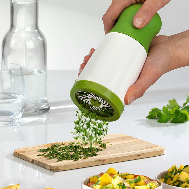 Durable Manual Food Vegetable Spice Chopper Coriander Herb kitchen grater