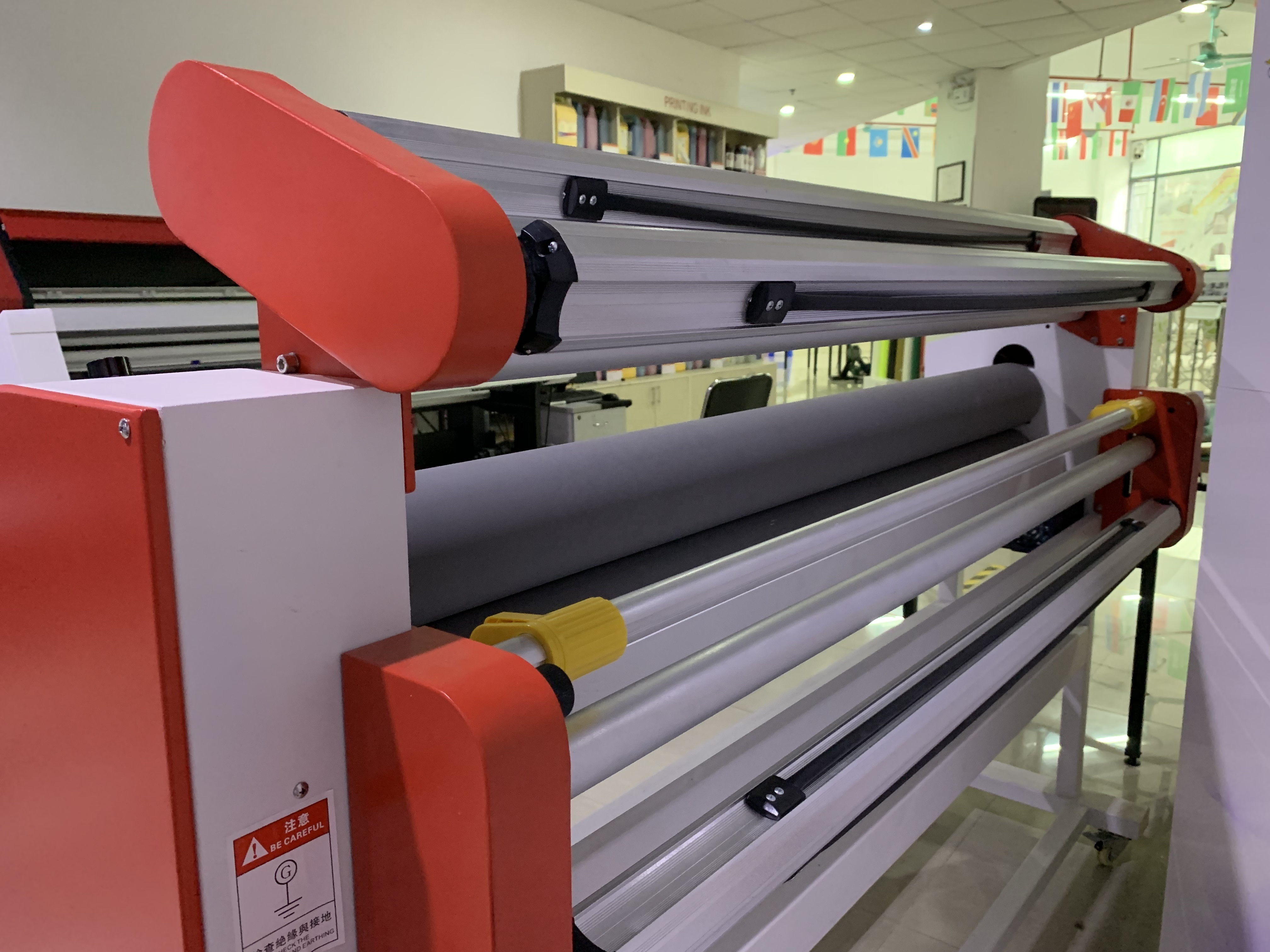 Automatic roll laminator/Automatic roll laminating machine