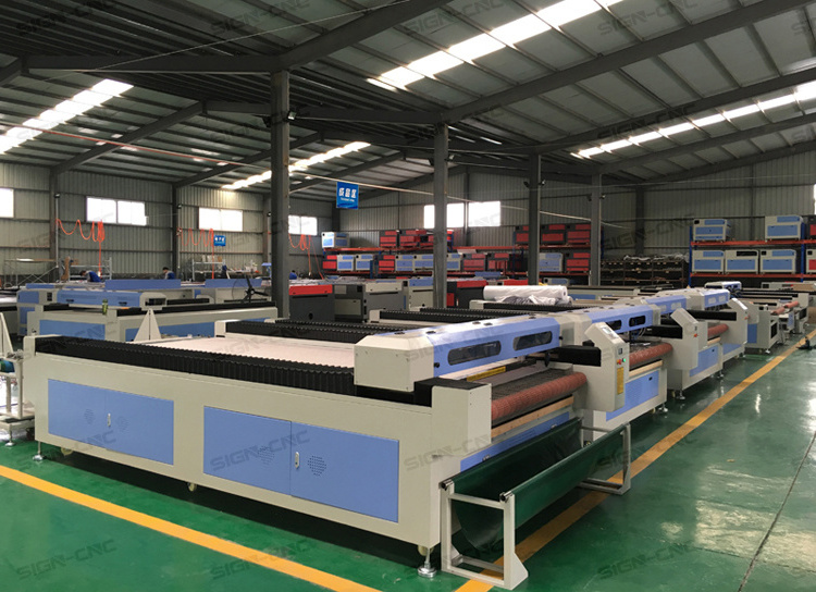 CO2 laser double heads auto feeding fabric/textile cutting machine with CCD camera