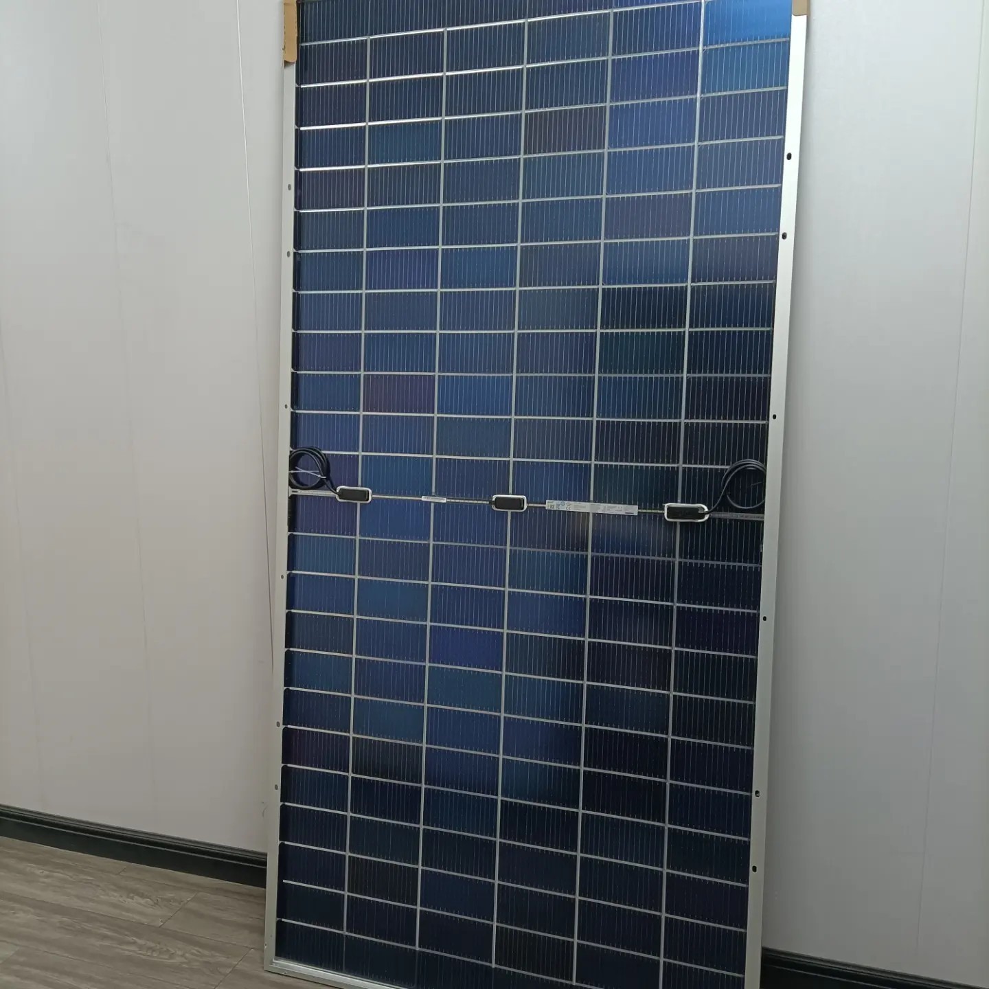 Hot sale jinko n type a grade solar panels 580 watt 570W 575W 580w 585W bifacial solar power panel