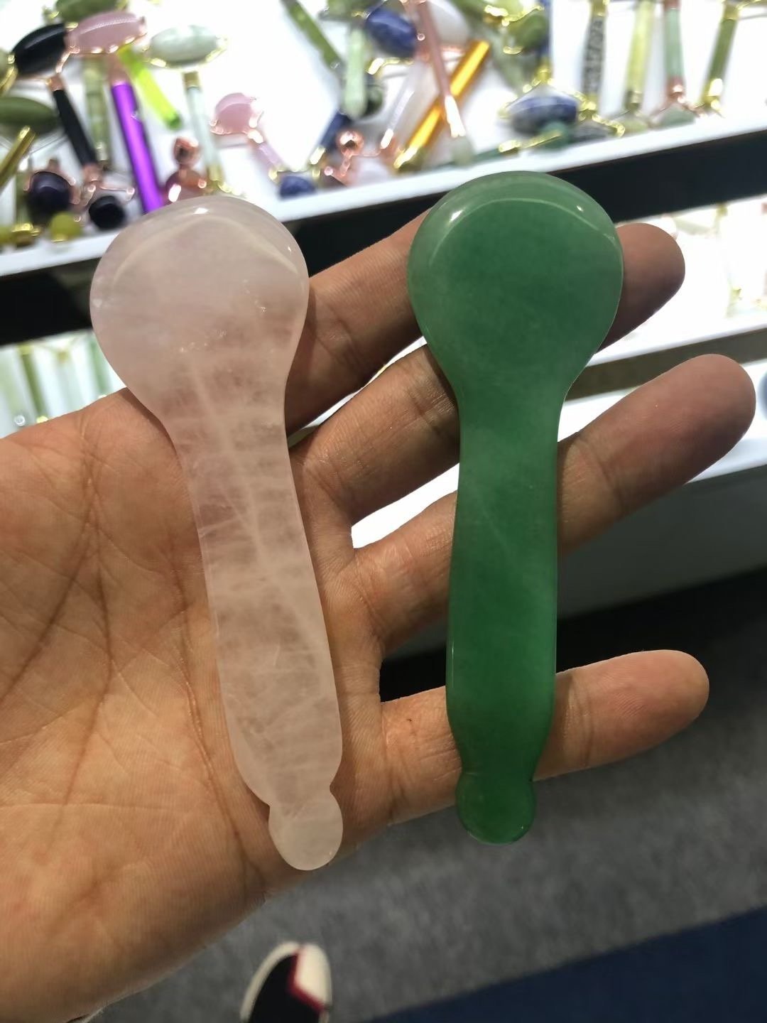 New Product Natural Gemstone  Gua Sha Tools Scraping Guasha Stone For Face