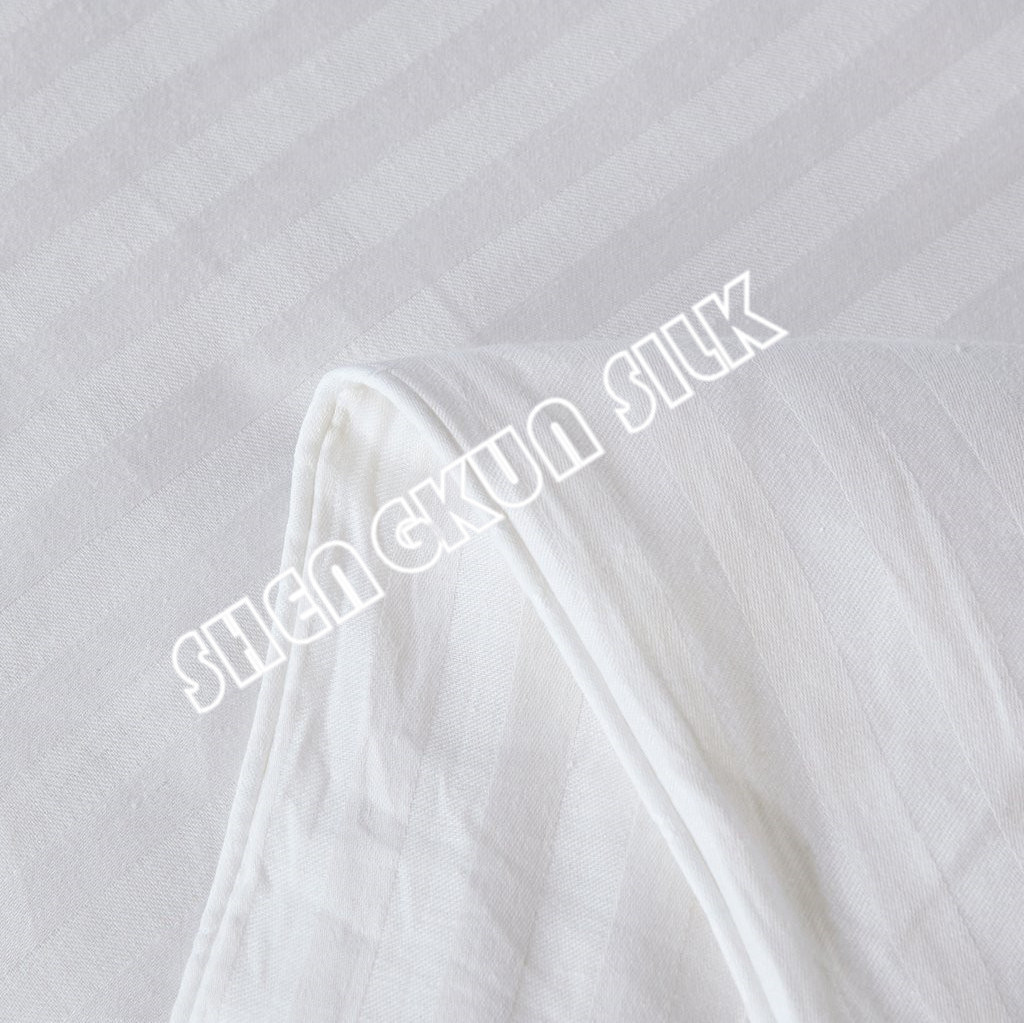 Wholesale 100% mulberry silk striped  duvet customized Soft and comfortable Chinese silk duvet quilt