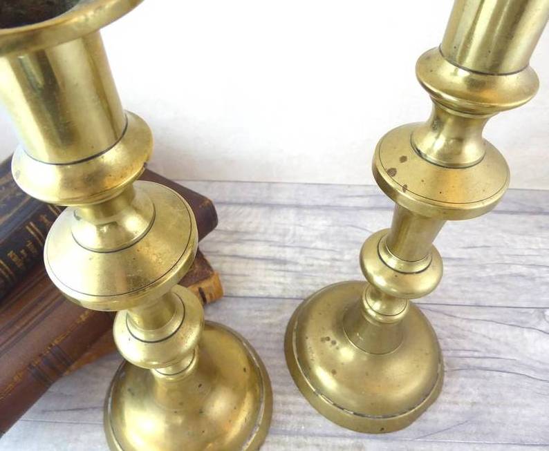 Wholesale Well Design Set Of 3 Metal Brass Pillar With Base And Glass Oval Top Votive Candle Holder Gold Shining For Home