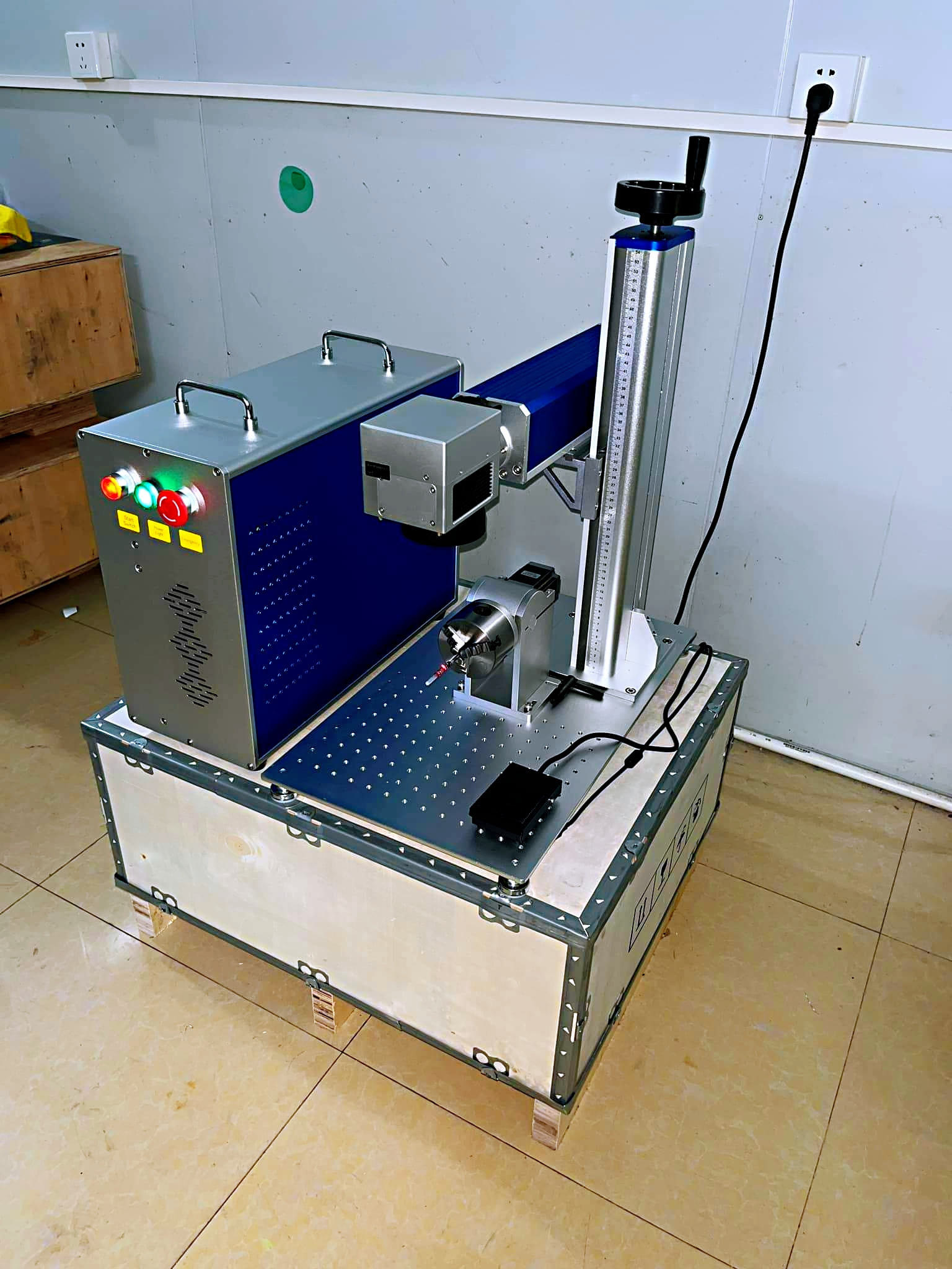 Jewelry Engraving Cutting Machine Fiber Laser Marker 30w 50w 60w for pendants gold silver