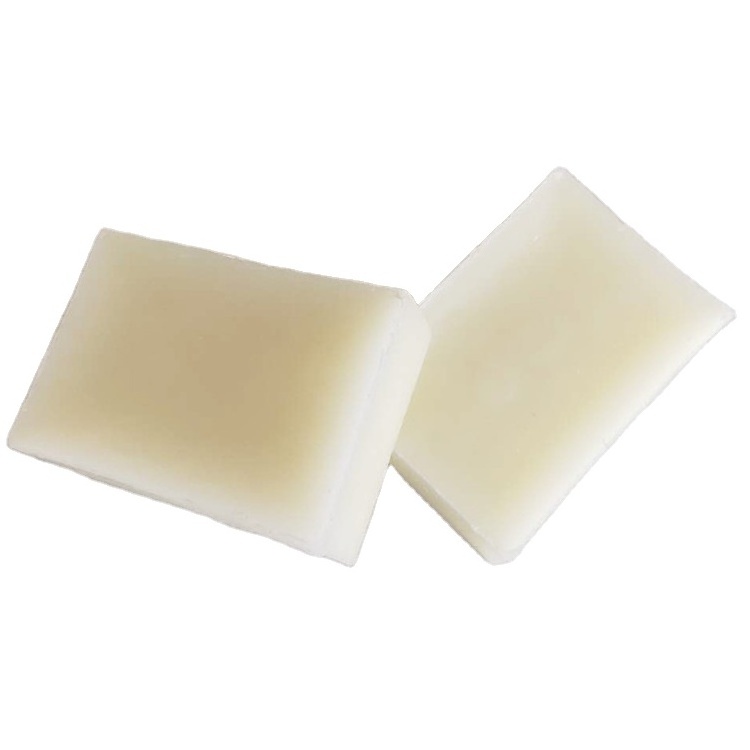 The highest quality organic 100% beeswax is used to make candles