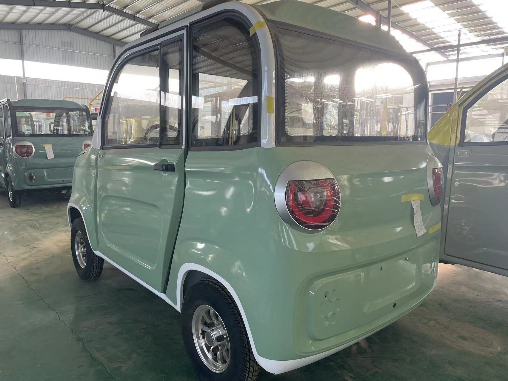 Smart 4 seat electric car Electric new solar mini car for adult 4 wheel off road electric scooter  with 4 passenger seats