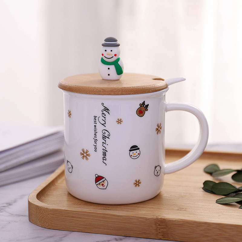 2019 new style  Christmas snowman stereo  milk ceramic cup Christmas mug with lid