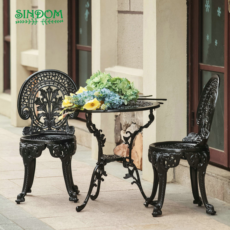 Hot Sale Garden Furniture Outdoor Cast Aluminium Table Chairs Set for Patio