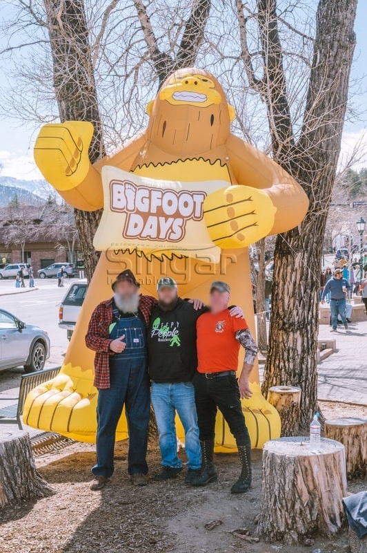 Outdoor giant inflatable bigfoot sasquatch mascot for park advertising