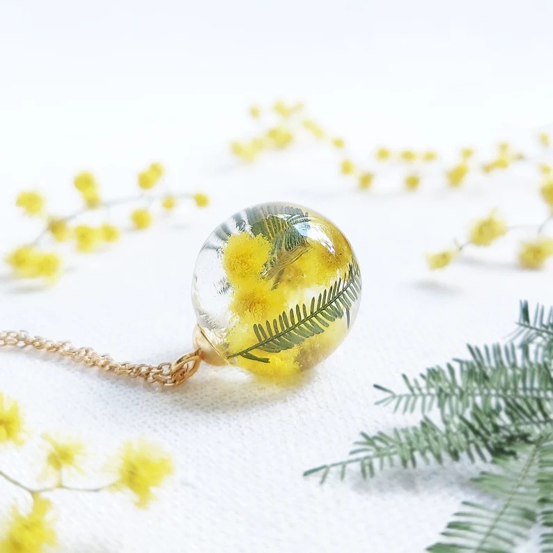 Resin Botanical floral Necklace pressed flowers jewellery birthday Gift idea for her mothers day sister girlfriend Charm Gift