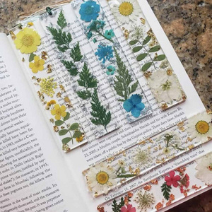 2023 Dried Flower Resin Bookmark Gift for School Kids Resin Floral and Glitter DIY Bookmark for Paper Book Reading