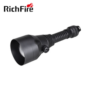 RichFire 3-LED-in-1 Trident Tactic Hog Night Torch Coon Zoomable Light Led Flashlight