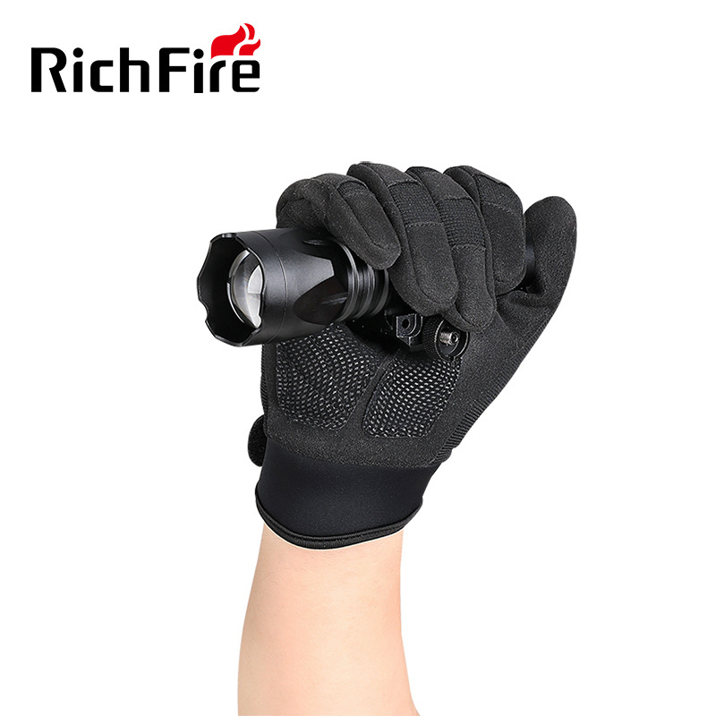 Rich Fire factory direct supply high quality customized logo package  outdoor sports LED  torch flashlight