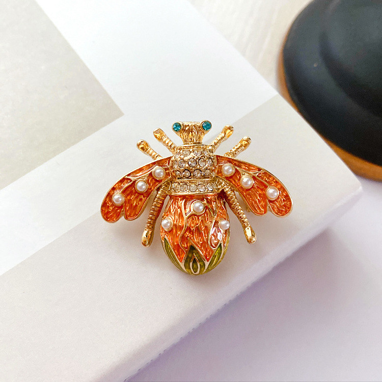 High Quality Retro Glaze Enamel Designer Brooch Brand Trendy Jewelry Pearl Bees Insects Rhinestone Brooches For Women Jewelry