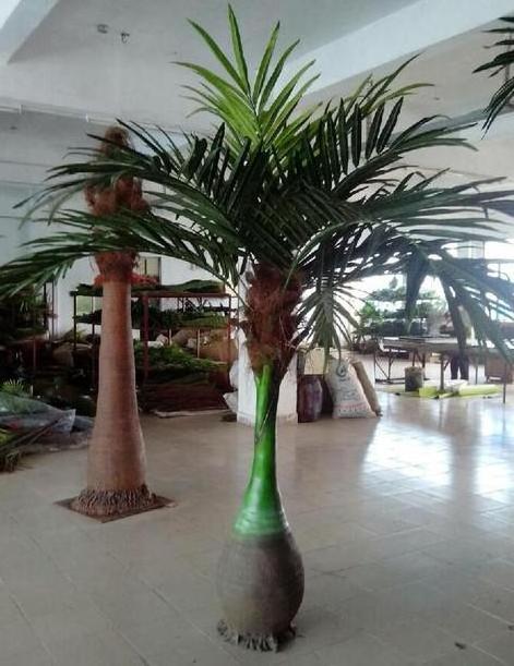 Outdoor Waterproof Artificial Coconut Tree Holiday Event Decoration Simulate king Palm Tree