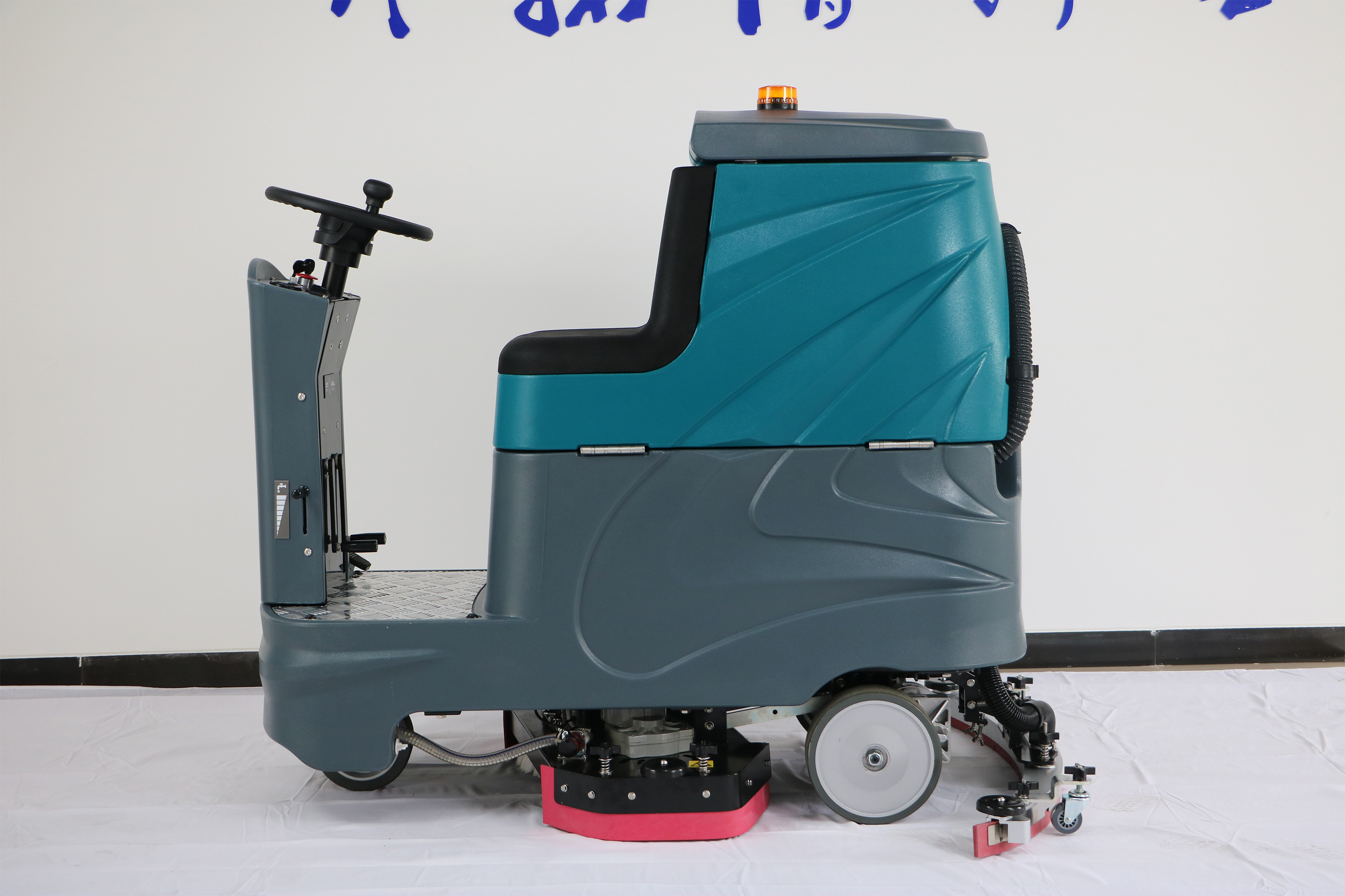 New Electric Ride-On Intelligent Floor Scrubber Commercial Scrubber Truck Home Use Waiting Room Cleanliness-Core Motor Pump PLC