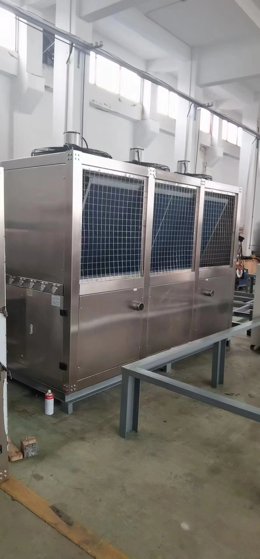 25hp Air cooled Chiller model LC-25A with scroll compressor R407C 3ph-220v 60hz Cooling capacity 75kw