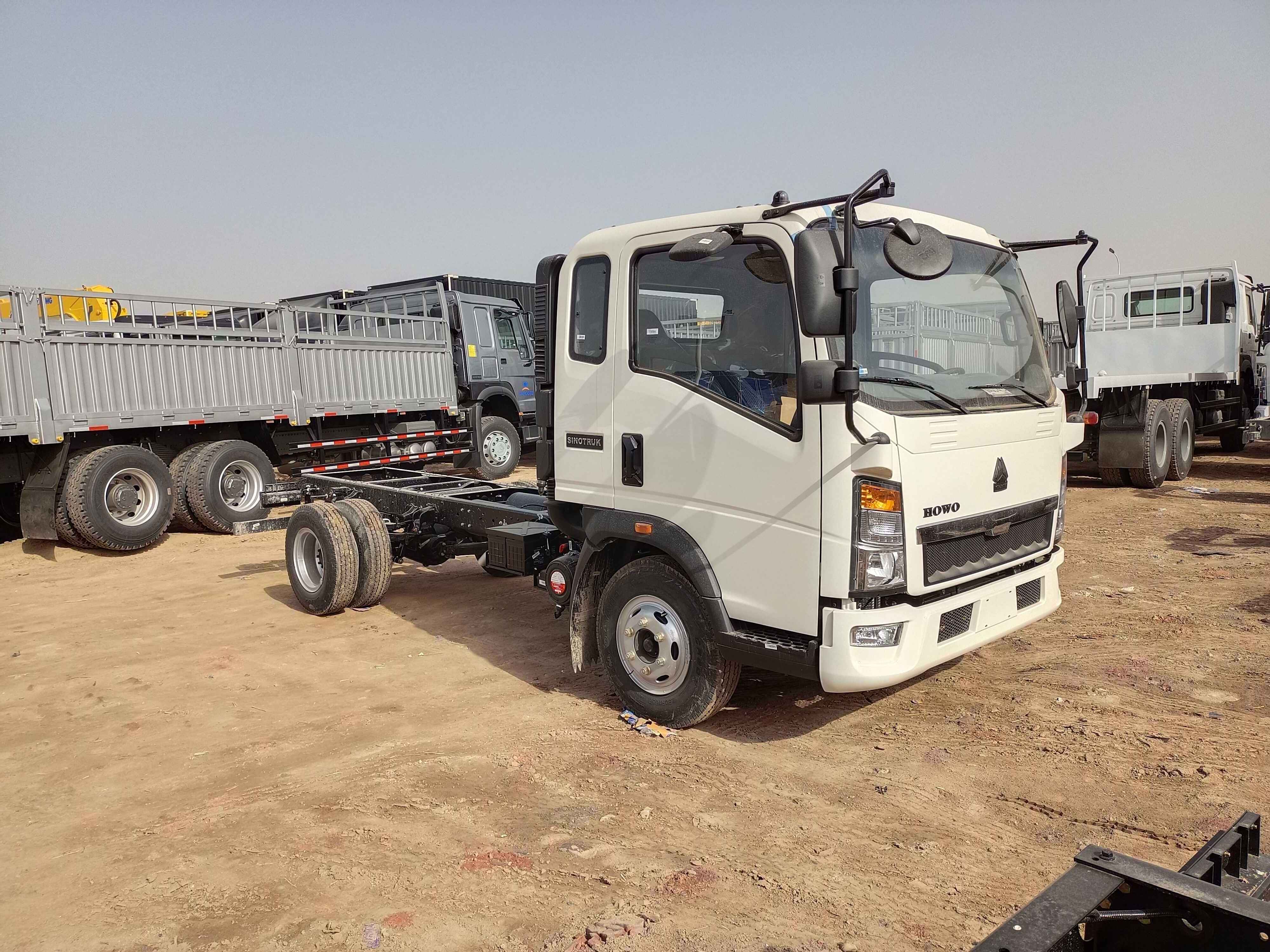 6 wheeler 8 ton 12 ton howo light duty truck cargo price for sale