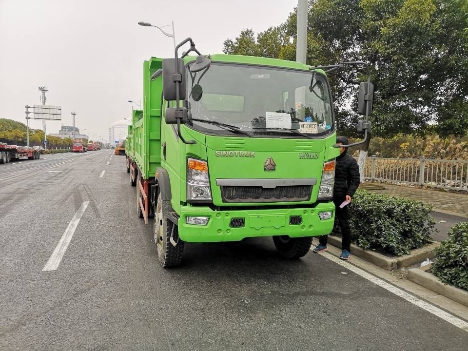 4x2 mini type tipper truck sinotruck howo small truck price for sale