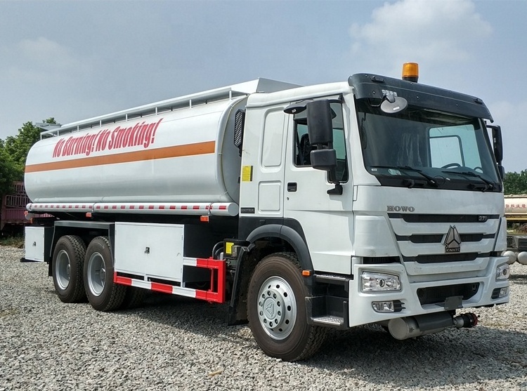 Sinotruk Howo 20000 liter fuel tanker truck with Refueling Gun