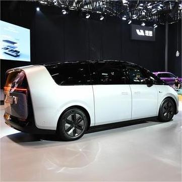 lixiang mega electric car adult vehicle lixiang mega 5-door large mpv lixiang mega high speed extender