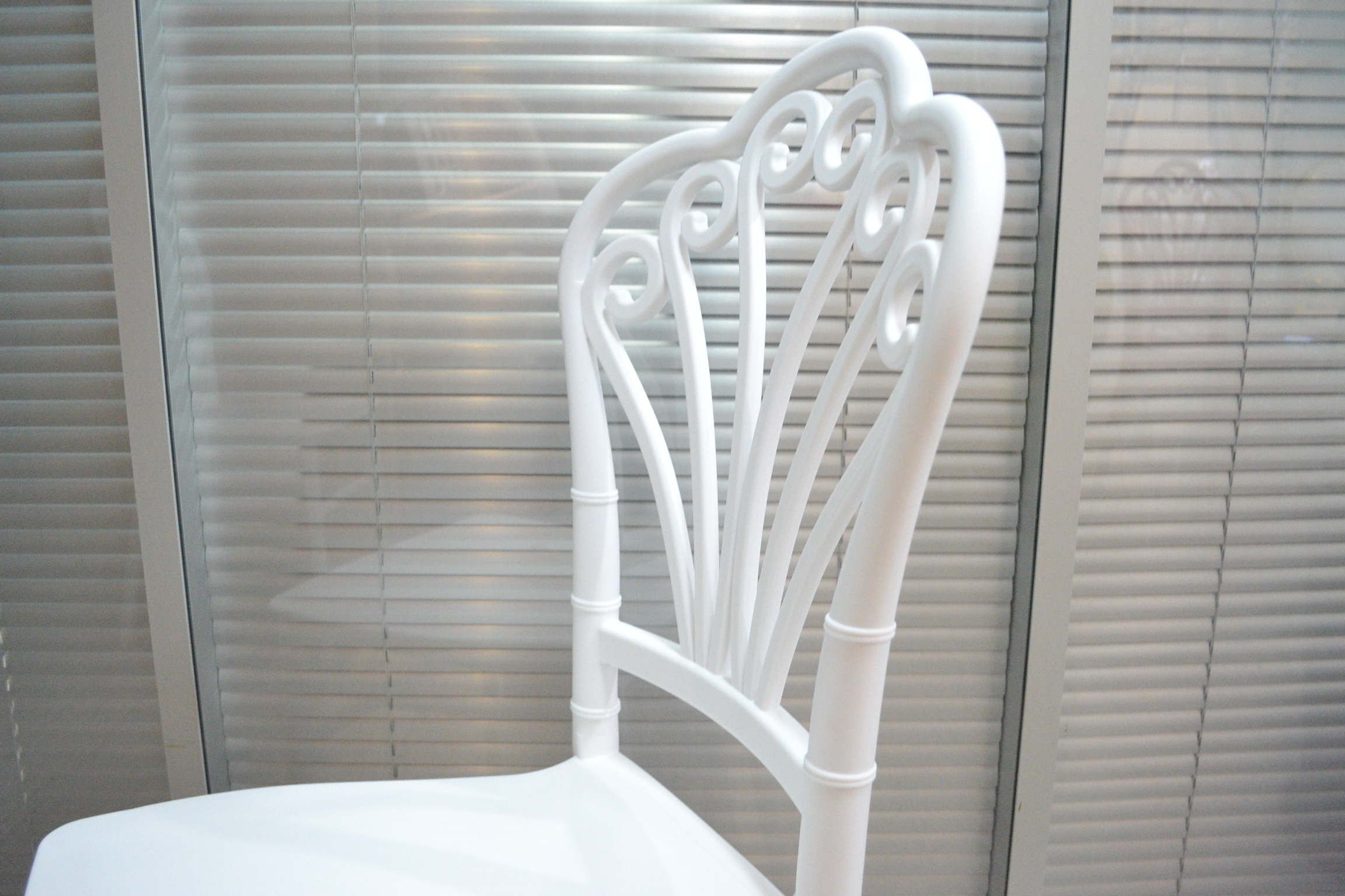 Qingdao Sinofur Wholesale cheap white resin chair plastic