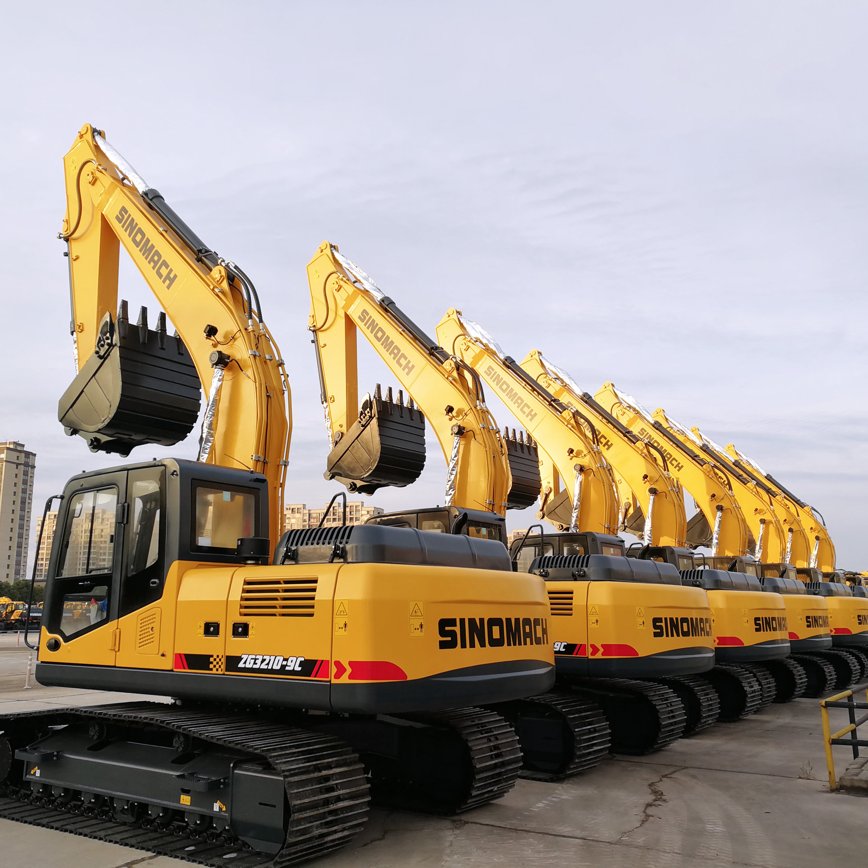 Safe And Reliable ZG210 Loaders chinese excavator with high horsepower output