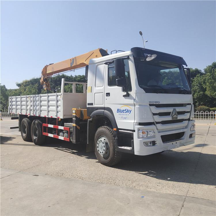 China Dongfeng 260 HP 12Ton Mounted Telescopic Boom Crane Self Loading Truck with Spare Parts