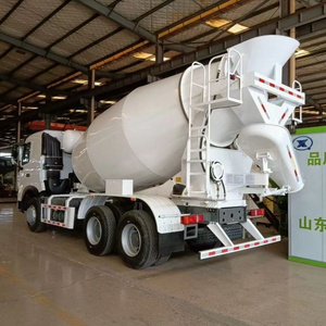 Factory Direct Construction Machinery 3.8Cbm Mobile Concrete Mixer