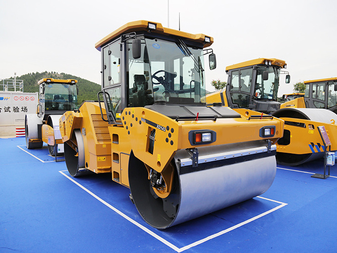 China XD83 8.5Ton Manual Vibratory Hydraulic Tandem Double Drum Road Roller with Spare Parts