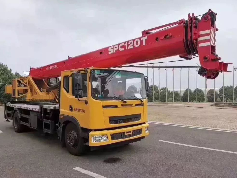 Chinese famous brand lifting machine 12 ton truck mounted crane SPS30000